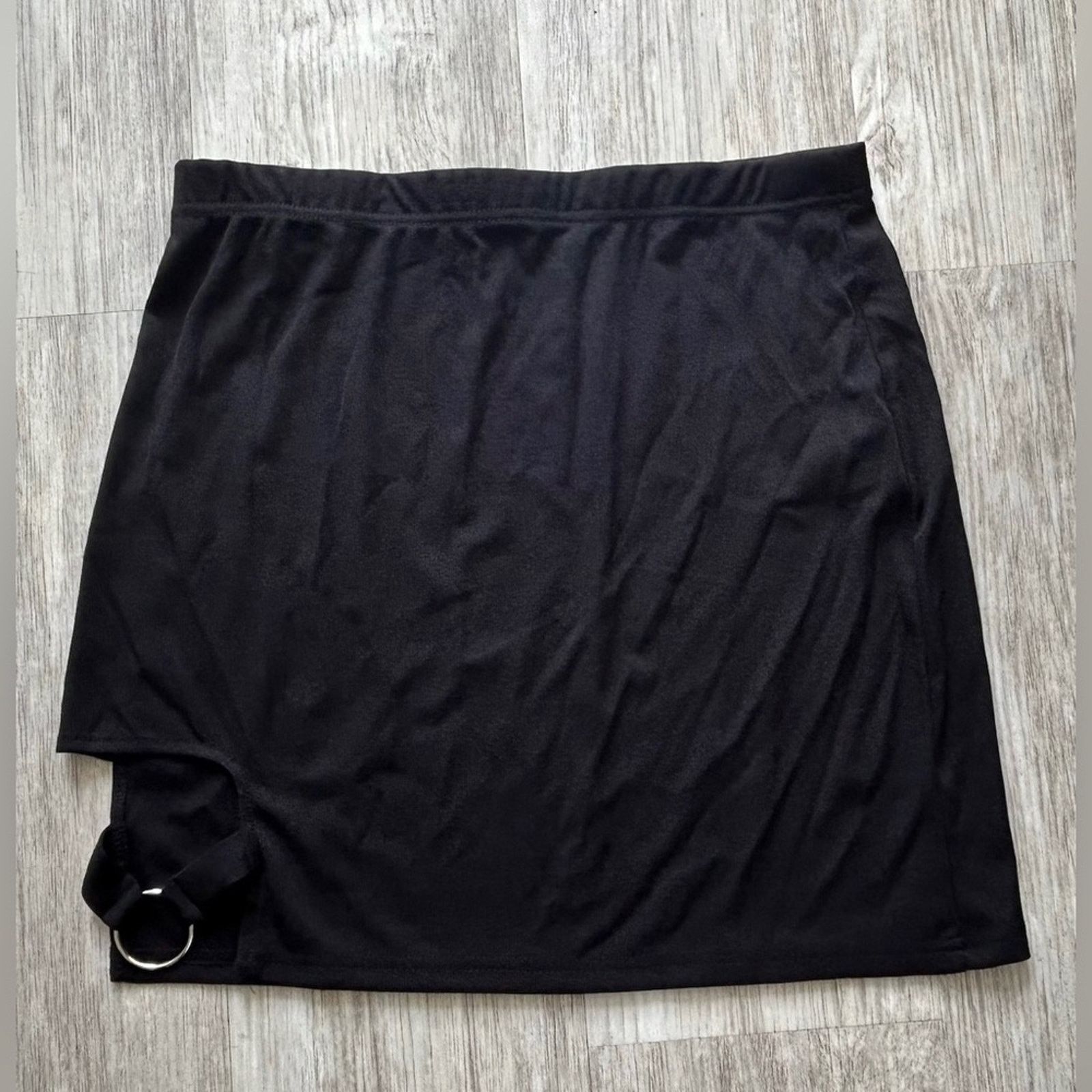 Shein SHEIN | Women’s Alternative Slit Buckle Detail Skirt | 1XL Size 22" - 1 Thumbnail