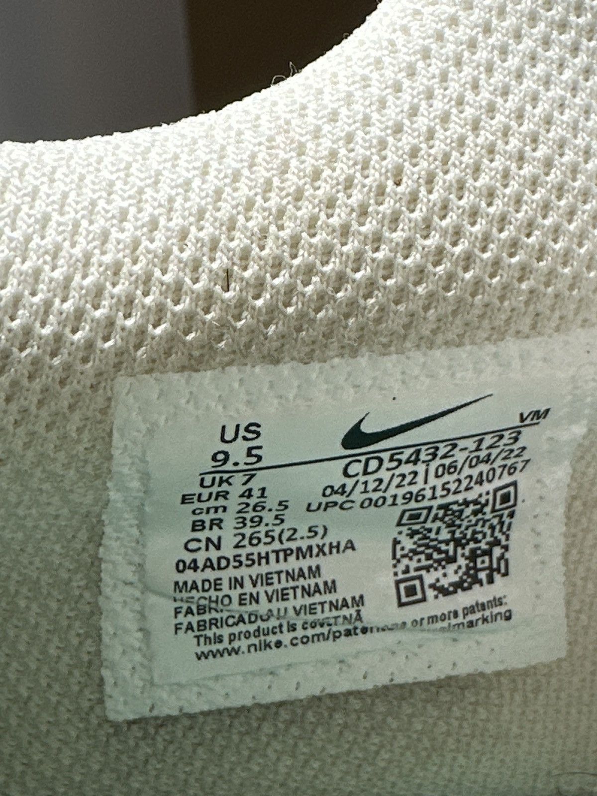 Nike Nike Air Max Excee 'White Neptune Green' Size US 9.5 / IT 39.5 - 7 Thumbnail