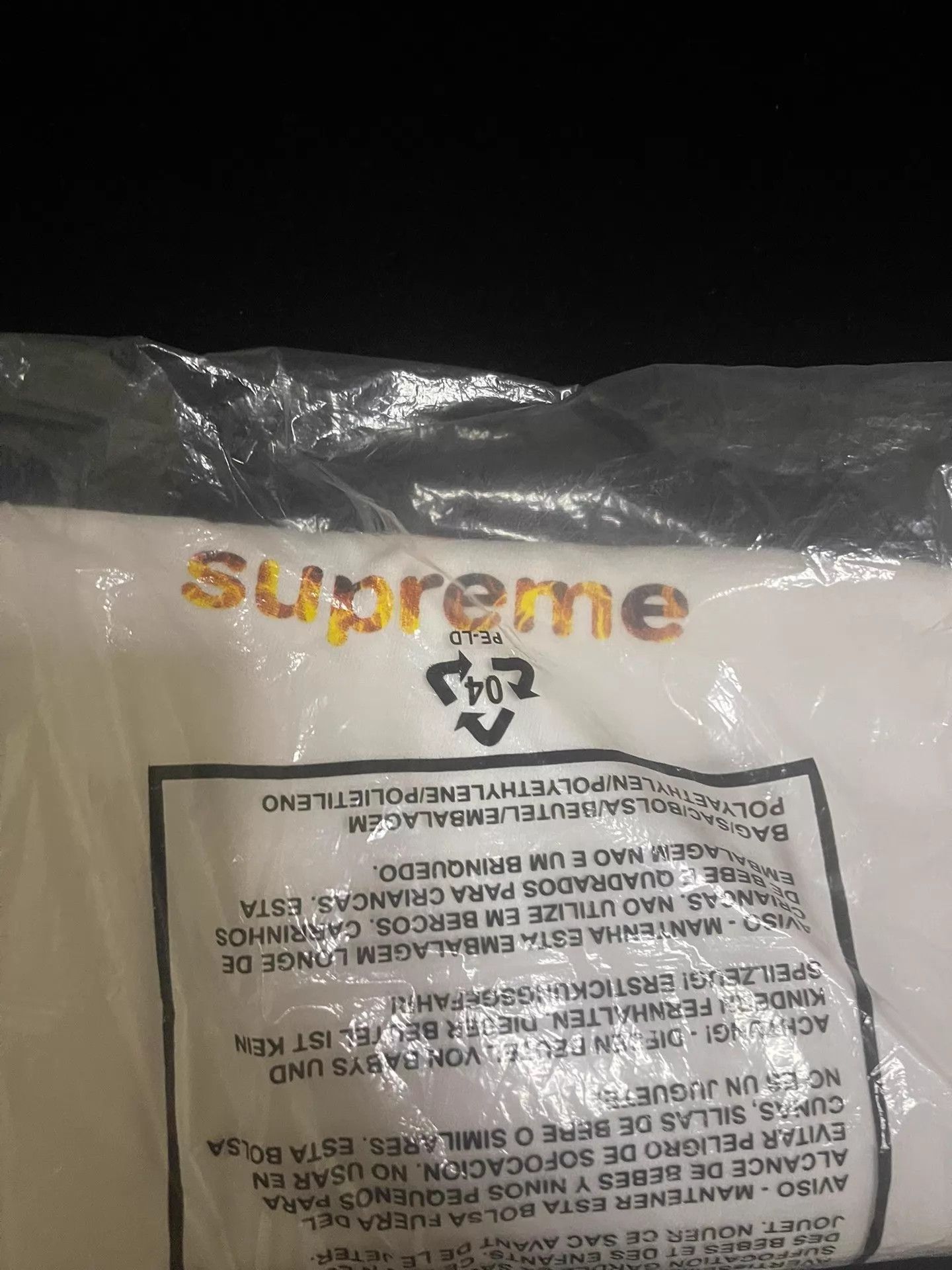 Supreme Supreme berry gold foil short sleeve tee white & navy blue M Size US M / EU 48-50 / 2 - 6 Thumbnail
