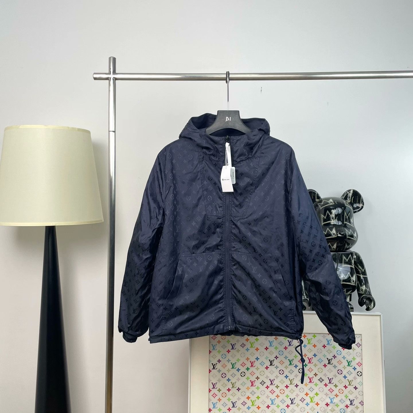Louis Vuitton Louis Vuitton Light Jacket xl Men Size US XL / EU 56 / 4 - 1 Thumbnail