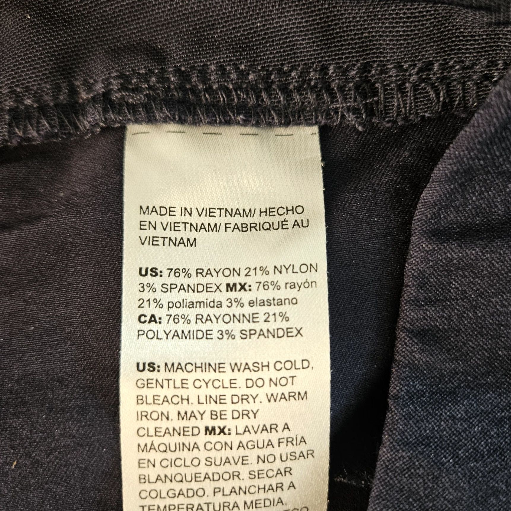 Vintage Chico's Womens Cropped Pants Sz 8 Blue Pull On High Rise Rayon Blend Shirt Size 30" / US 8 / IT 44 - 6 Thumbnail