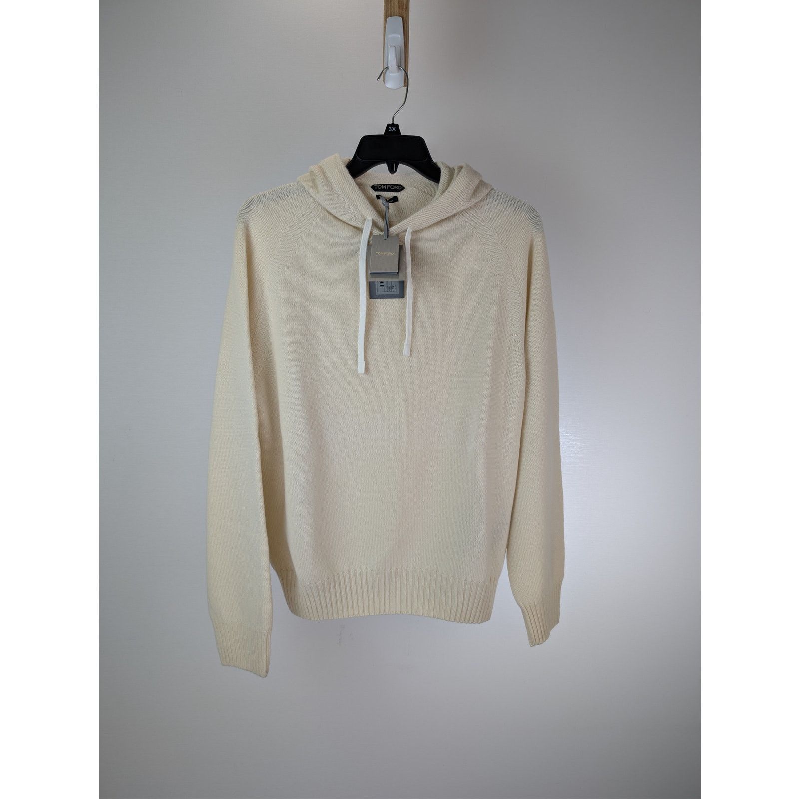 Tom Ford o1rshd1 Knitwear Hoodie in Nat Sld / Beige Size US XXL / EU 58 / 5 - 1 Thumbnail