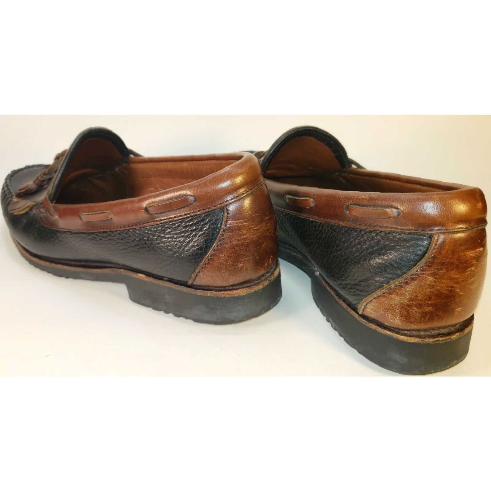 Allen Edmonds Allen Edmonds Nashau Loafer Men’s Size 8M Black/Brown Two-Tone Tassels & Kilt Two-Tone Leather Upper Leather Insole Vintage: No Mens Size US 8 / EU 41 - 7 Thumbnail