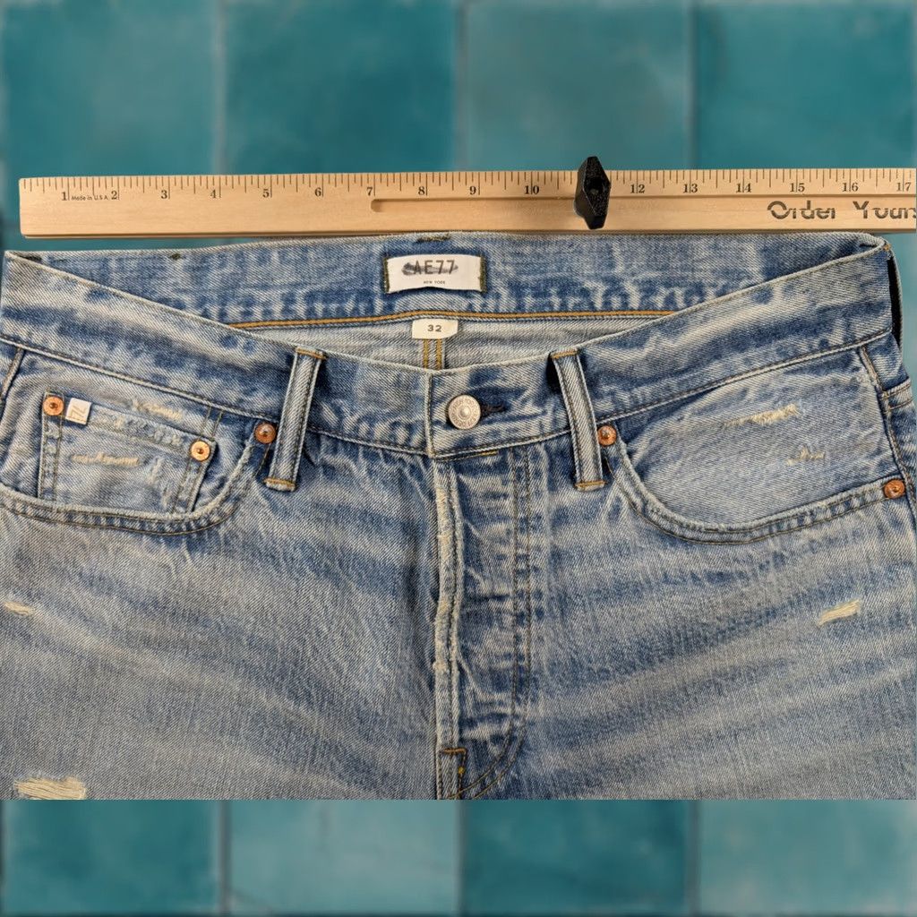 American Eagle Outfitters American Eagle Outfitters Jeans Mens 32x30 Light Blue Wash Button Fly Denim Slim Selvedge 5-Pocket Blue 32 Inseam Mid Rise Straight Regular Mens Jeans Size US 32 / EU 48 - 1 Thumbnail