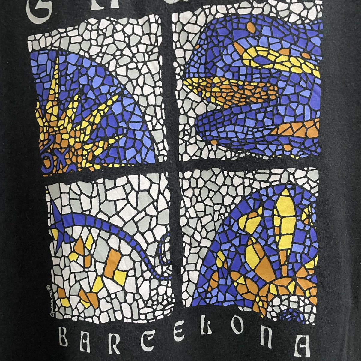 Vintage 🔥Vintage Barcelona Pop Art Graphic Tee Size US M / EU 48-50 / 2 - 4 Thumbnail
