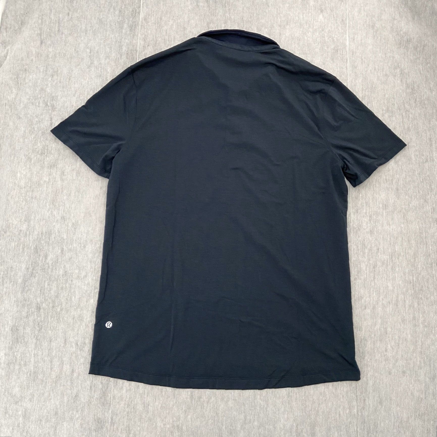 Lululemon VINTAGE Lululemon Polo Shirt Men XL Blue Athleisure Short Sleeve Logo 2000s Size US XL / EU 56 / 4 - 2 Thumbnail