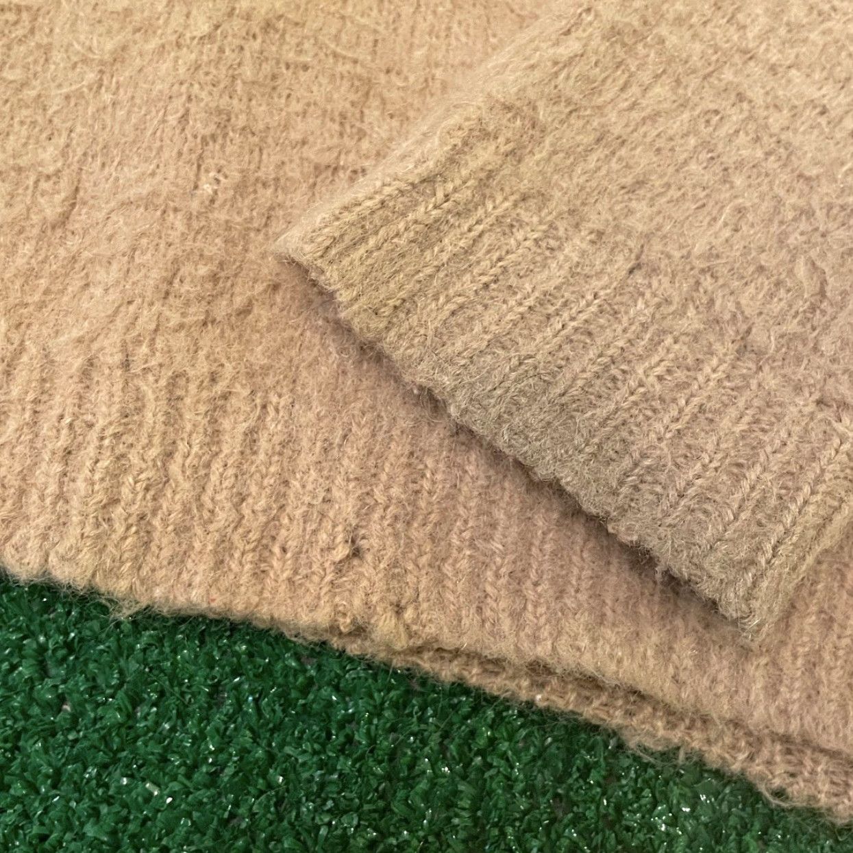 Vintage VINTAGE 60s Mohair Sweater Brown Tan V Neck Grunge Kurt Cobain Size M Glen Dee Mens Size US M / EU 48-50 / 2 - 4 Thumbnail