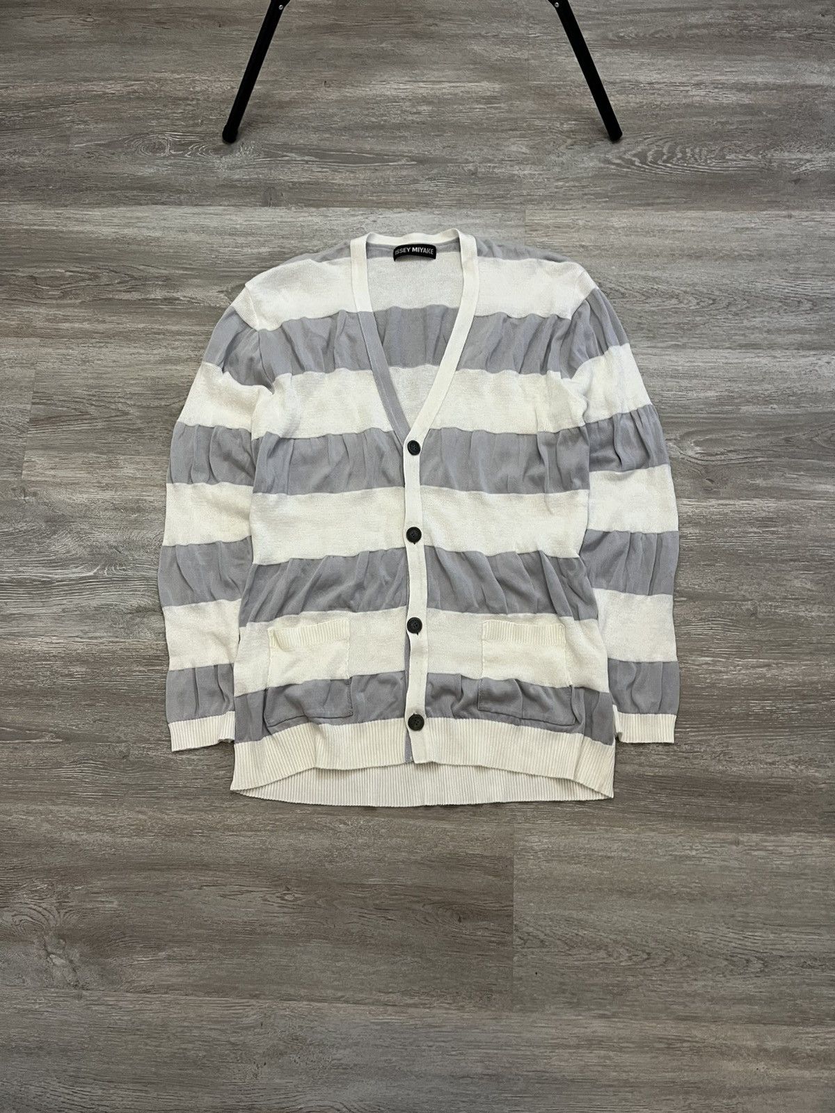 Issey Miyake Issey Miyake women’s Cardigan sweater Size M / US 6-8 / IT 42-44 - 1 Thumbnail