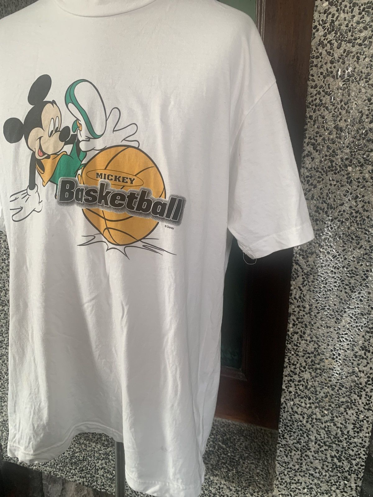 Disney × Mickey Mouse × Vintage Vintage 90s Disney Mickey Basketball T shirt Size US XL / EU 56 / 4 - 4 Thumbnail