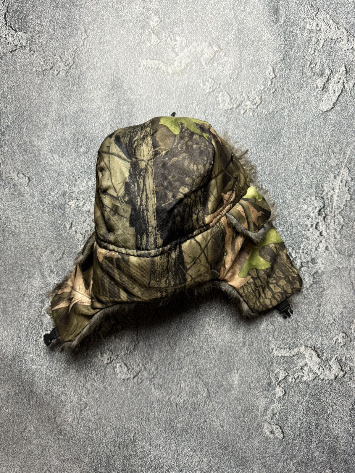 Realtree Y2K Real Tree Faux Fur Ushanka VNTG Fuzzy Warm Trapper Hat Size ONE SIZE - 2 Thumbnail