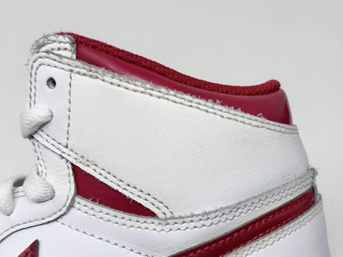 Jordan Brand × Nike Nike Air Jordan 1 Retro High OG 2017 Metallic Red GS size 7Y Size US 7 / EU 40 - 12 Thumbnail