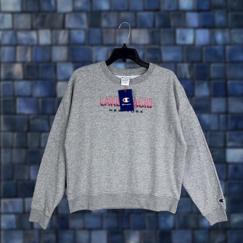 Champion VINTAGE Champion Sweatshirt Womens Medium Gray Fleece Pullover Crewneck Lake Placid NY Size M / US 6-8 / IT 42-44 - 1 Thumbnail