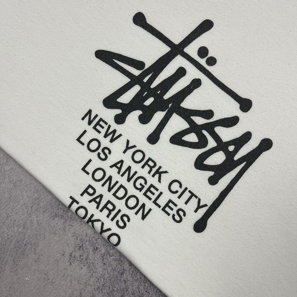 Stussy Vintage Stussy y2k tour big logo rare tee 90’s Size US L / EU 52-54 / 3 - 4 Thumbnail