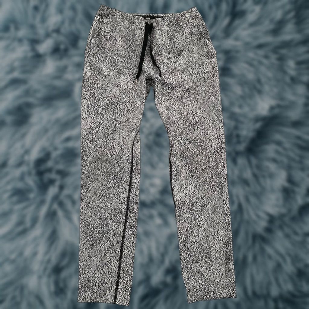 Lululemon VINTAGE Lululemon Joggers Womens Size 4 Gray Activewear Casual Running Pockets Ladies Size 27" / US 4 / IT 40 - 1 Thumbnail
