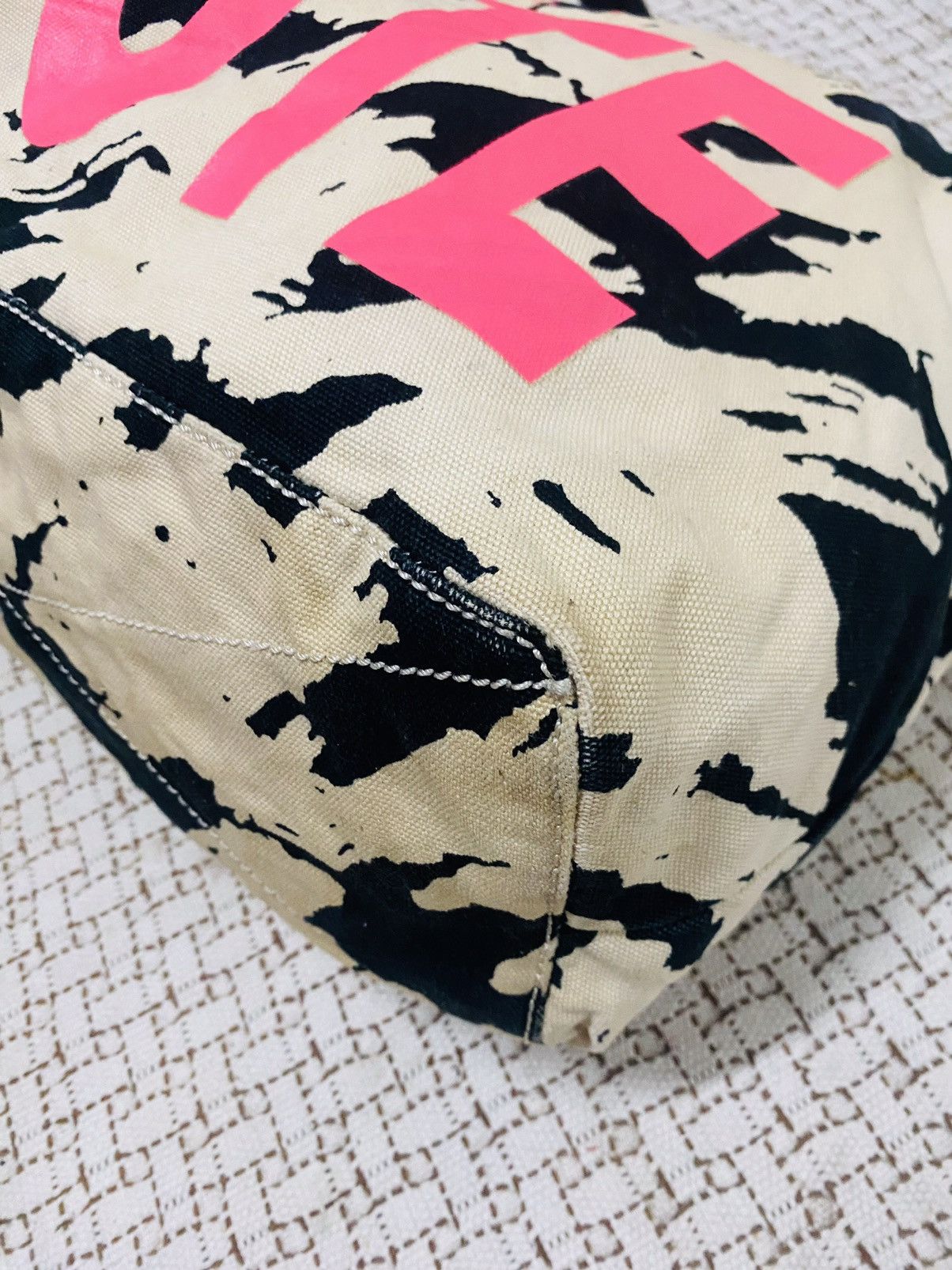 Marc Jacobs Rare 🔥 A08 Marc by Marc Jacobs Tote Bag Size ONE SIZE - 8 Thumbnail
