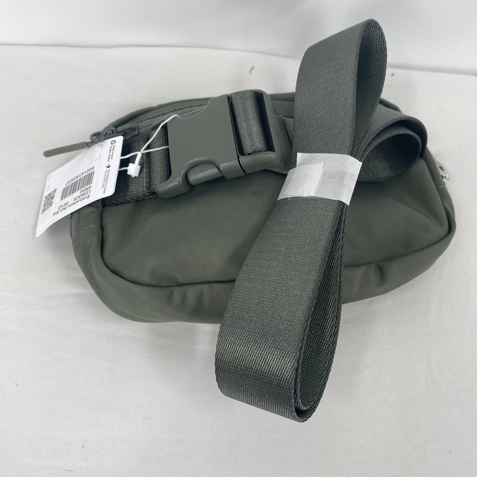 Lululemon Lululemon Green Everywhere Belt Bag New With Tags Size ONE SIZE - 3 Thumbnail