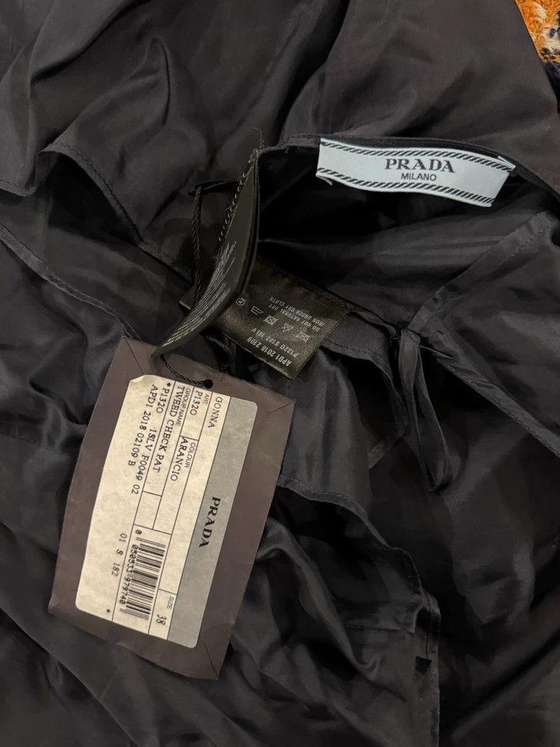 Prada Prada Plaid wool skirt 2501-Nextarrow Size 37" - 5 Thumbnail