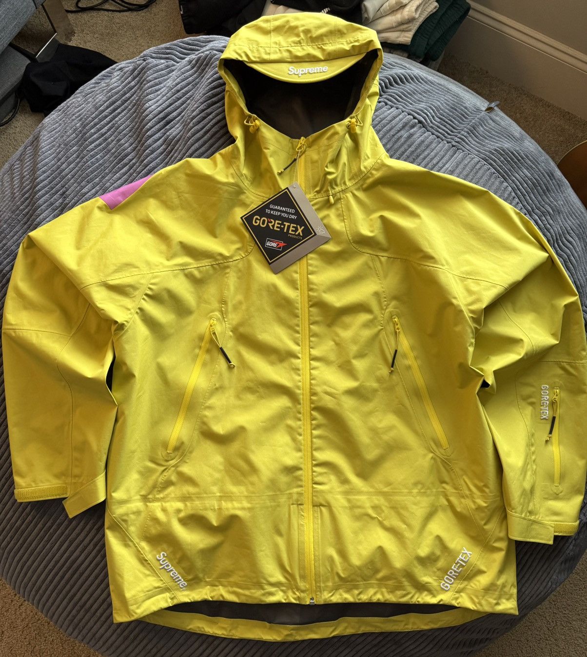 Supreme SUPREME Gonz Goretex Shell Jacket Size US XL / EU 56 / 4 - 1 Thumbnail