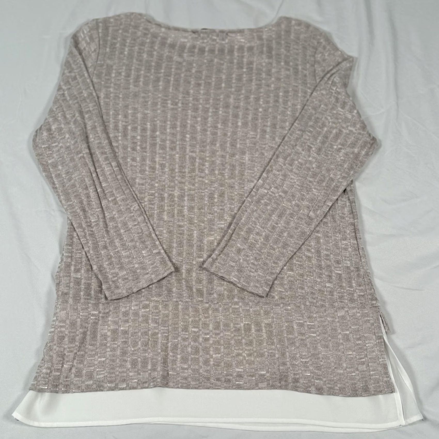 Vintage Ivanka Trump Sweater Medium Beige Knit Long Sleeve Lightweight Layered Hem Top Size M / US 6-8 / IT 42-44 - 7 Thumbnail