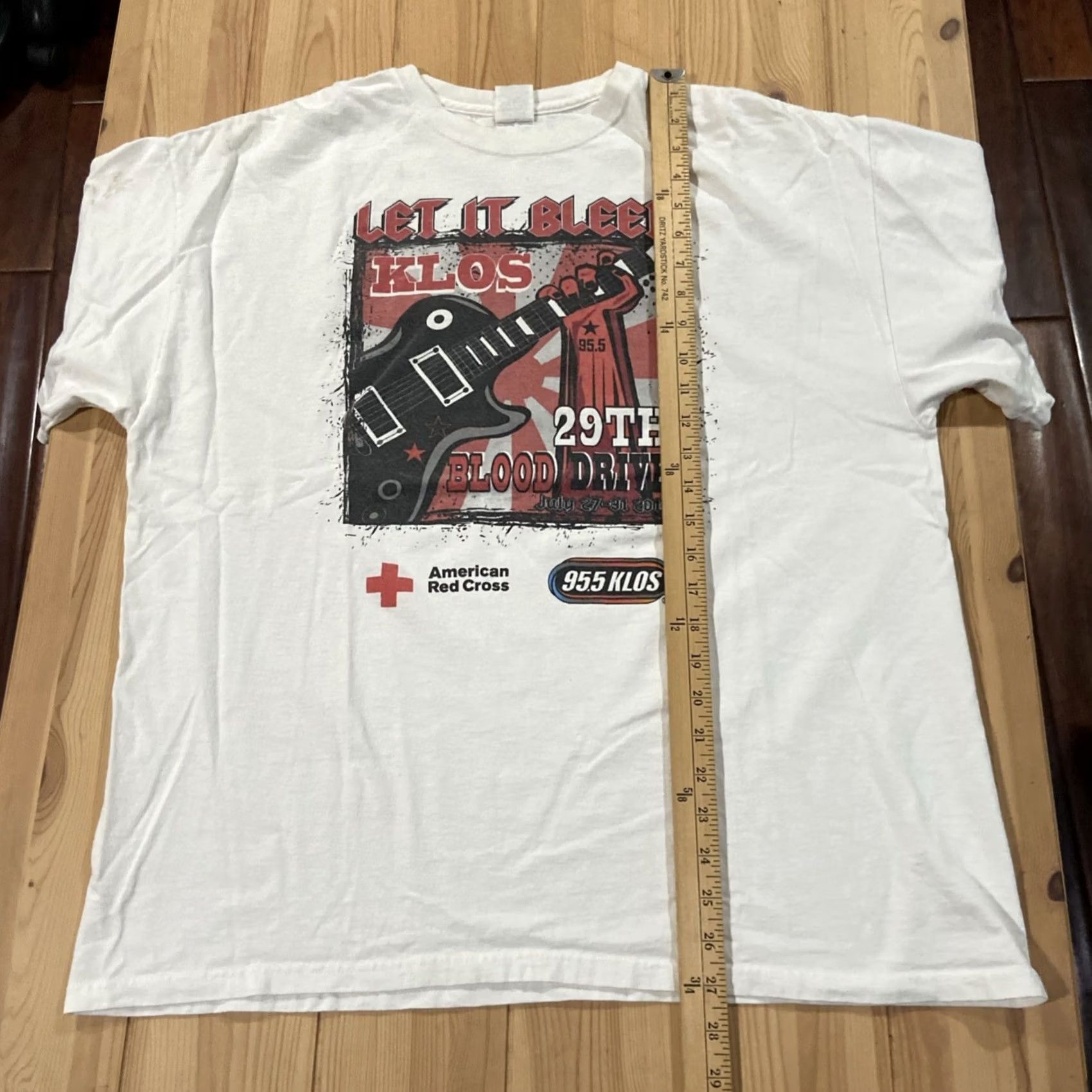 Vintage VINTAGE KLOS 95.5 Rockin Southern California XL 29th Annual Blood Drive 2010 T-Shirt Unisex Adults Size US XL / EU 56 / 4 - 6 Thumbnail