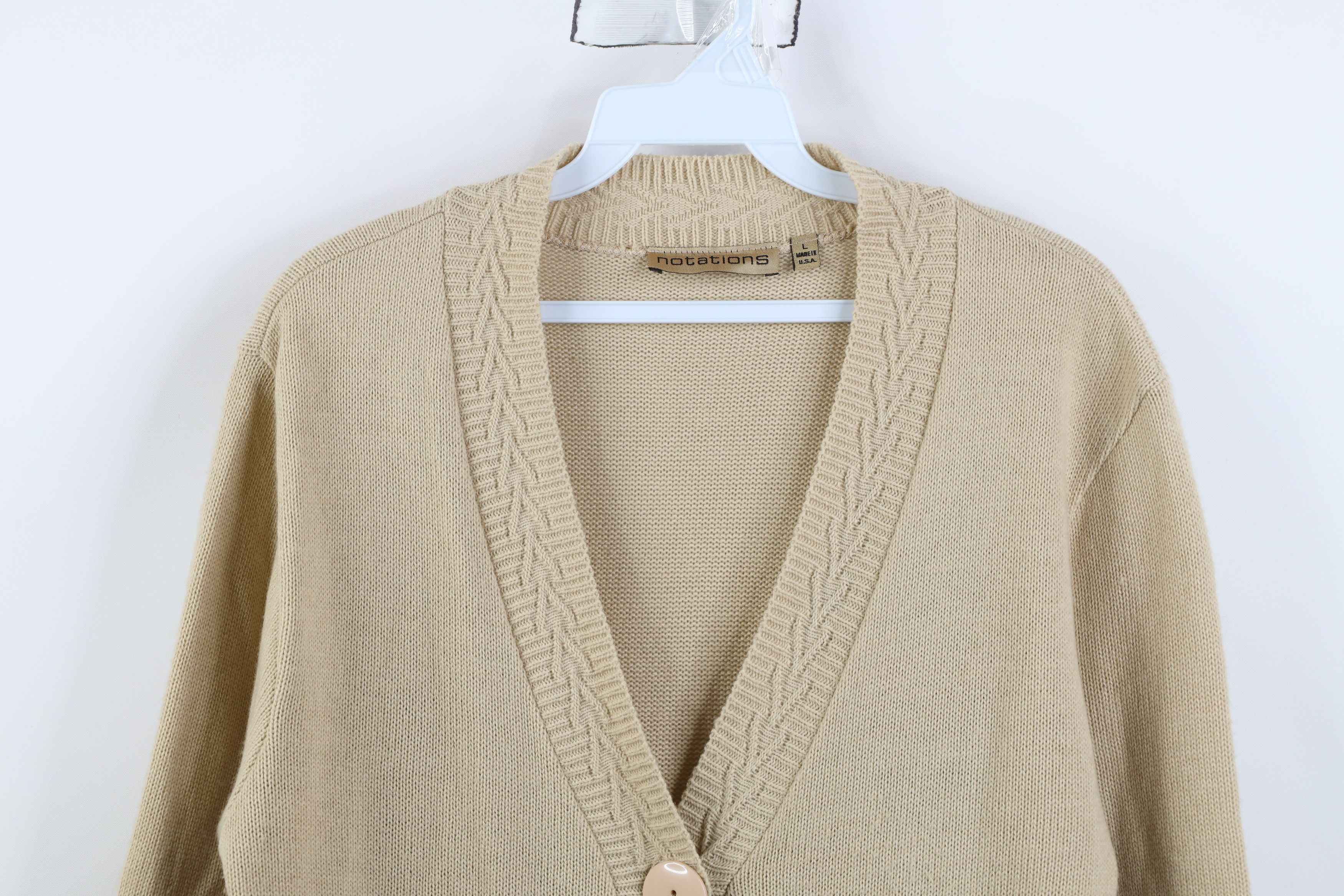 Vintage Vintage 90s Streetwear Knit Big Button Cardigan Sweater US Size L / US 10 / IT 46 - 2 Thumbnail