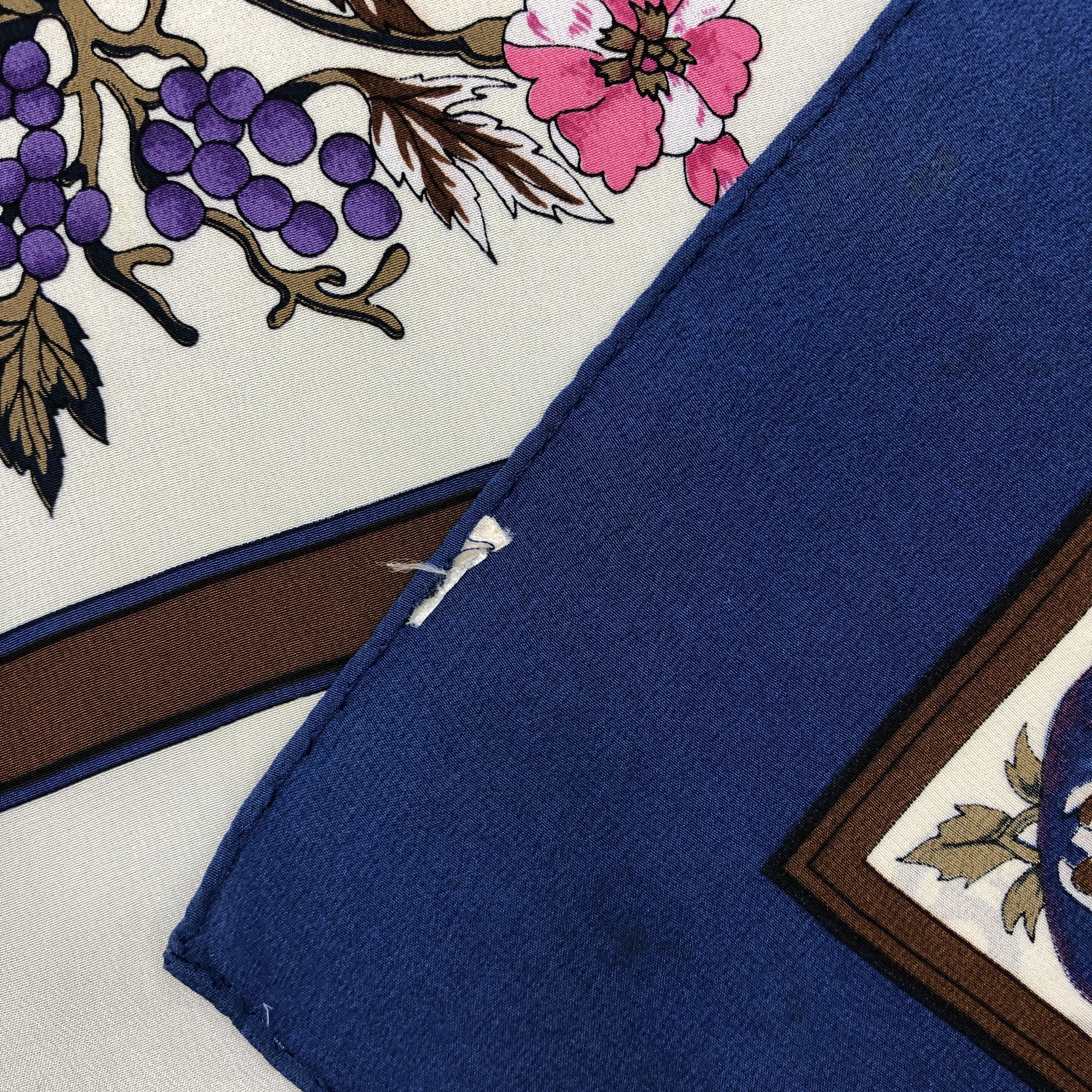 Japanese Brand Vintage Square Scarf Twill Stole Wraps Scarves - GF60047 Size ONE SIZE - 8 Thumbnail
