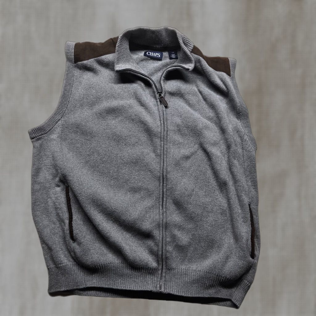 Chaps Chaps Gray Sweater Vest Adult Men's Large Casual Preppy Knit V-Neck Sleeveless with Pockets Size US L / EU 52-54 / 3 - 1 Thumbnail