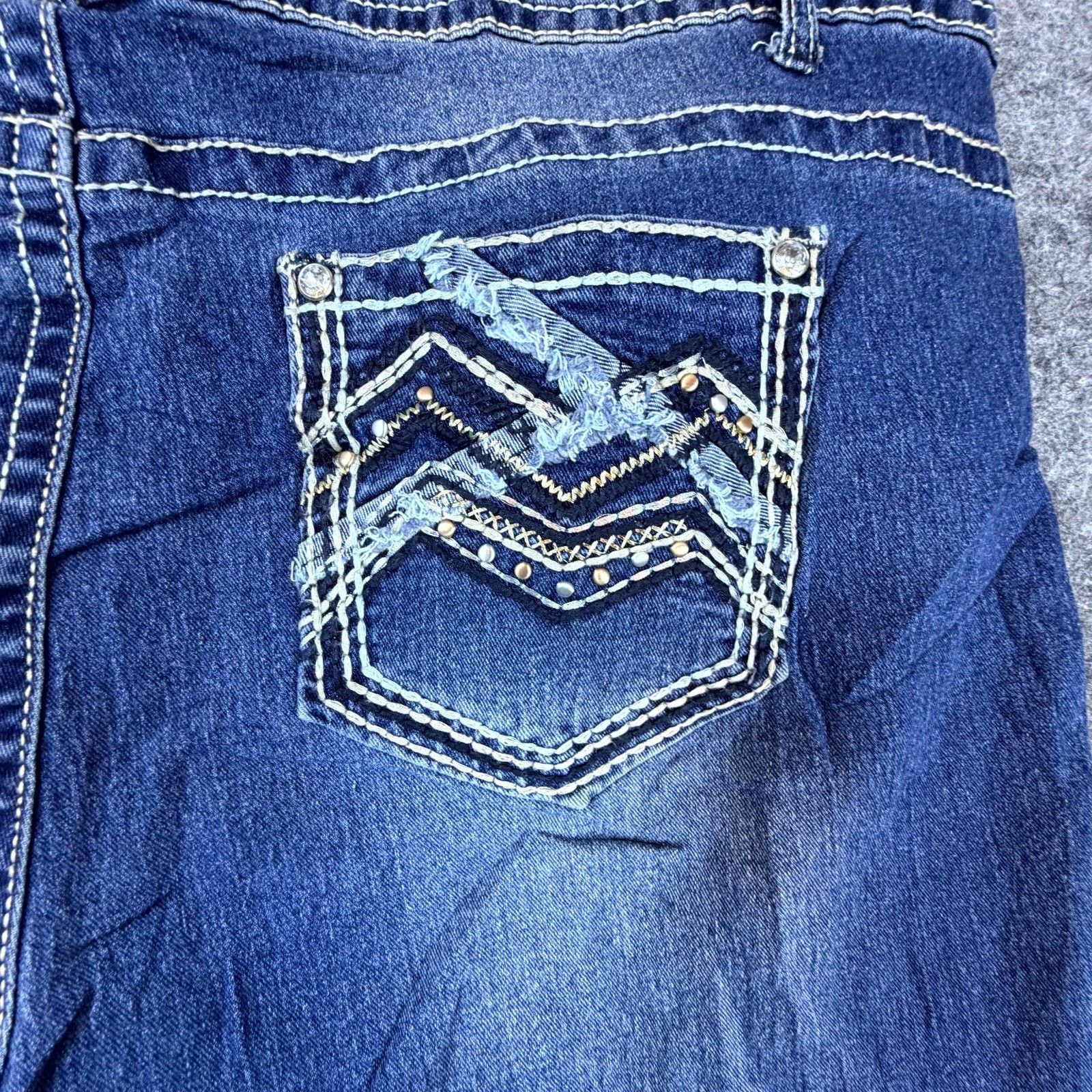 Faded Glory Faded Glory Capri Jeans Women 22W Cropped Rhinestones Y2K Size 39" - 8 Thumbnail