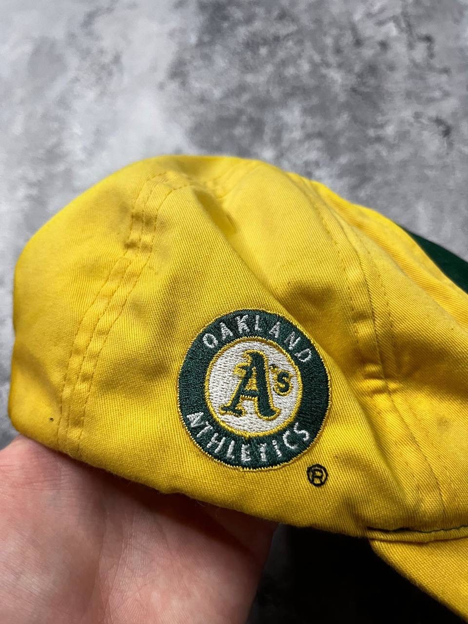 Japanese Brand × Vintage VINTAGE 90'S OAKLAND ATHLETICS LOONEY TUNES BY NUTMEG FULL Size ONE SIZE - 8 Thumbnail