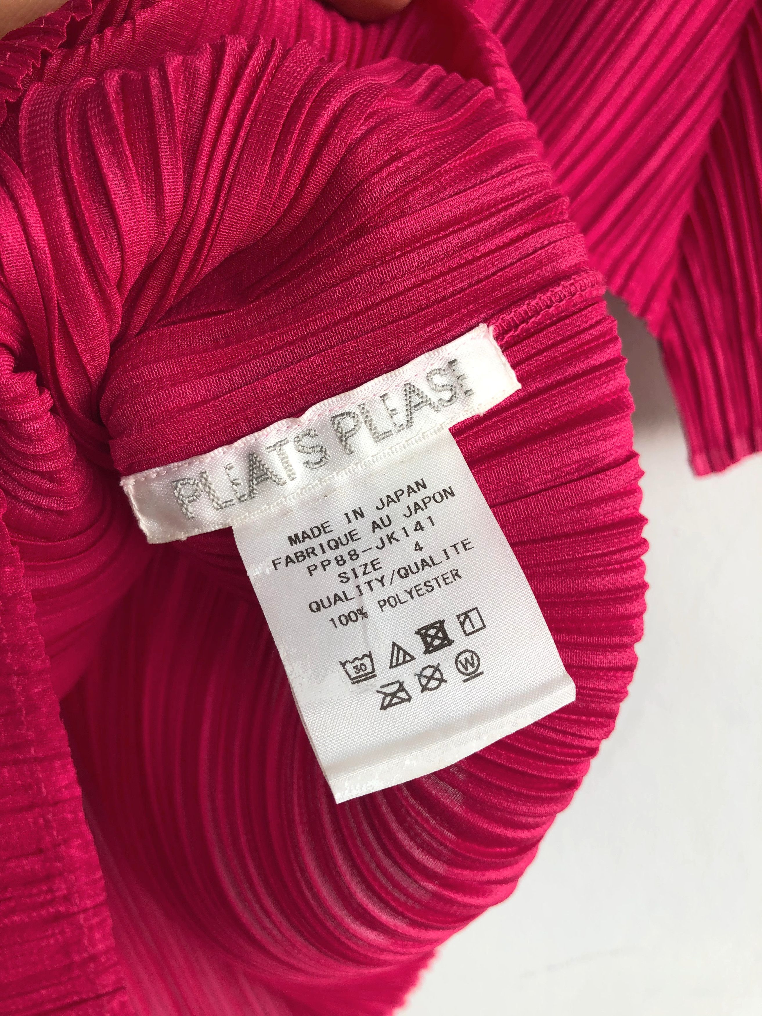 Pleats Please Issey Miyake Pleats please issey miyake pleats top Size M / US 6-8 / IT 42-44 - 2 Thumbnail
