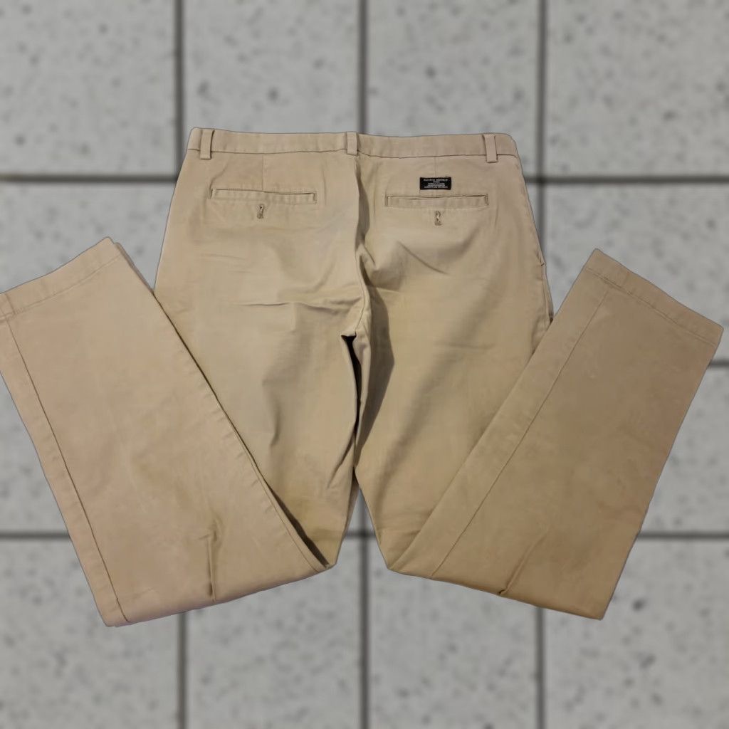 Banana Republic Banana Republic Mens Khaki Dress Pants 35x34 36x32 Cotton Straight Flat Front Slacks Chino Size US 35 - 1 Thumbnail