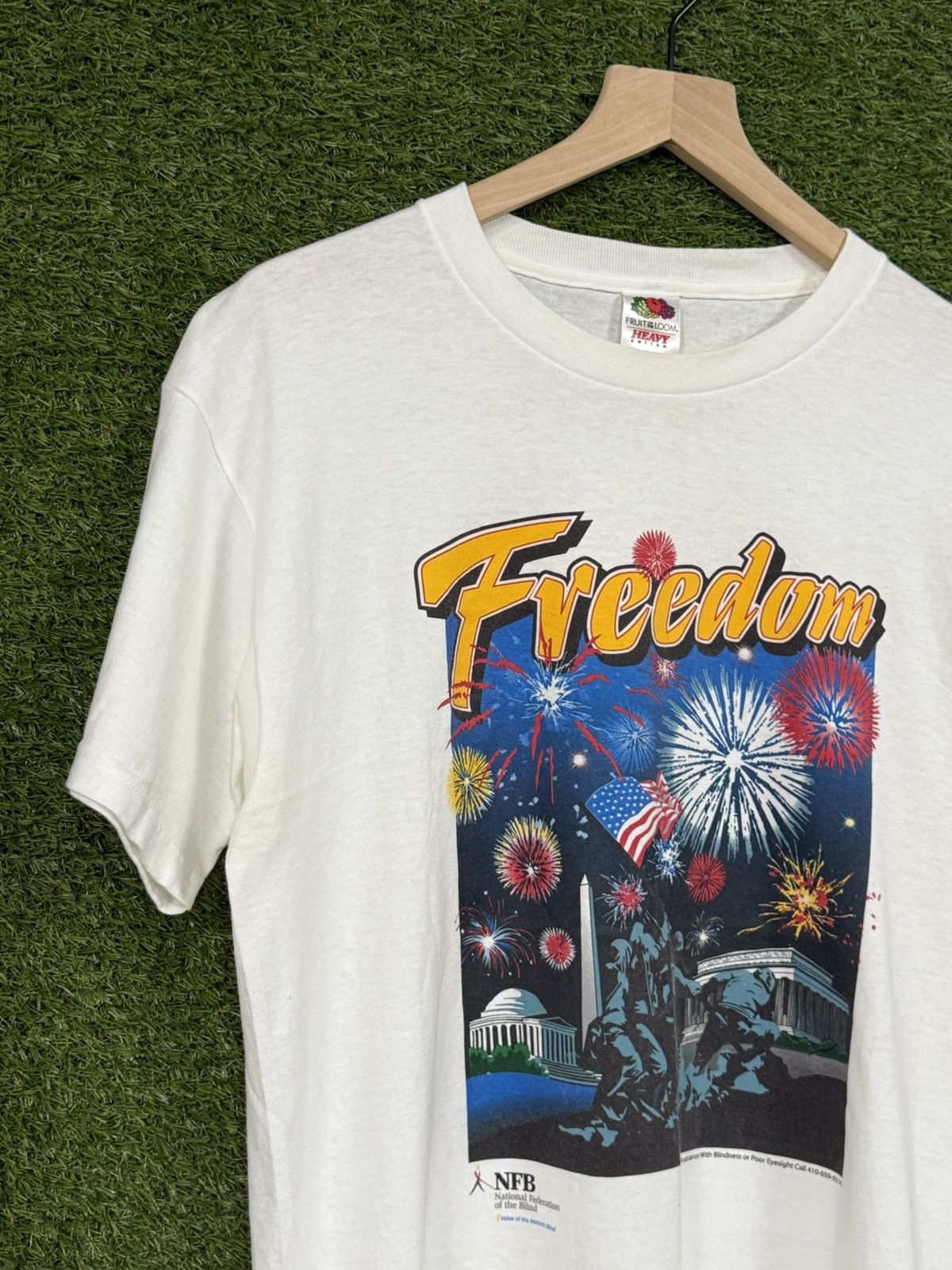 Vintage Vintage Fruit of The Loom Fireworks USA America Tee White Size US M / EU 48-50 / 2 - 2 Thumbnail