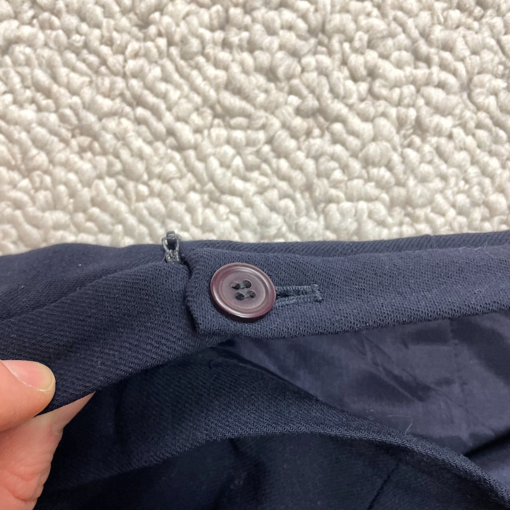 Vintage VINTAGE The Limited Skirt Womens 6 Knee Length Navy Blue 100% Wool Lined Zip Knitted Fabric Size 28" / US 6 / IT 42 - 7 Thumbnail