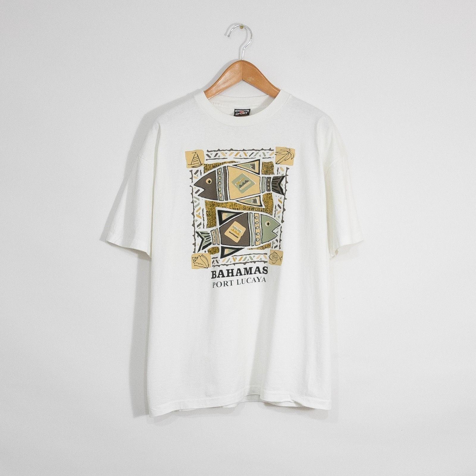 Vintage Vintage 90s Bahamas Port Lucaya Tourism Tee XL Single Stitch Size US XL / EU 56 / 4 - 1 Thumbnail