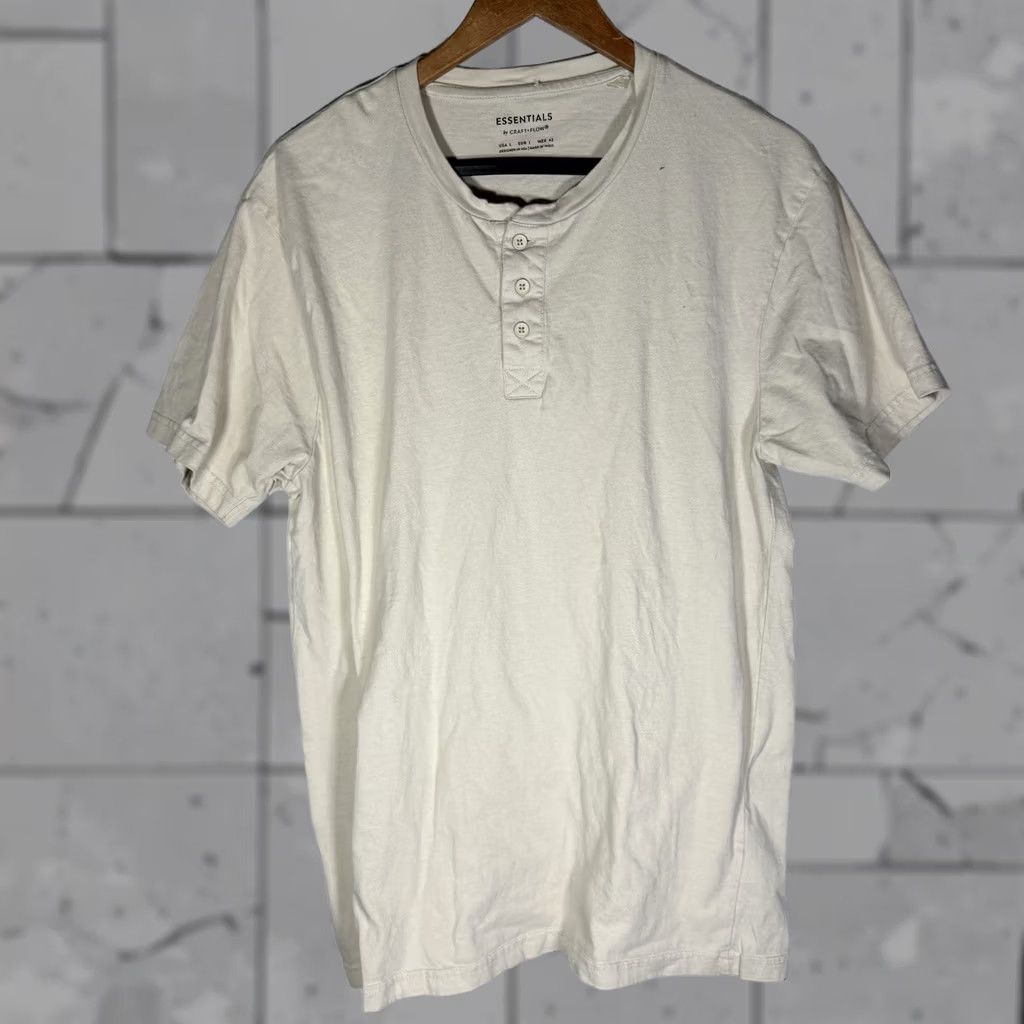 Essentials Essentials Beige Henley Shirt Mens Size L T-Shirt Casual Regular Fit Beige Henley Mens L Size US L / EU 52-54 / 3 - 1 Thumbnail