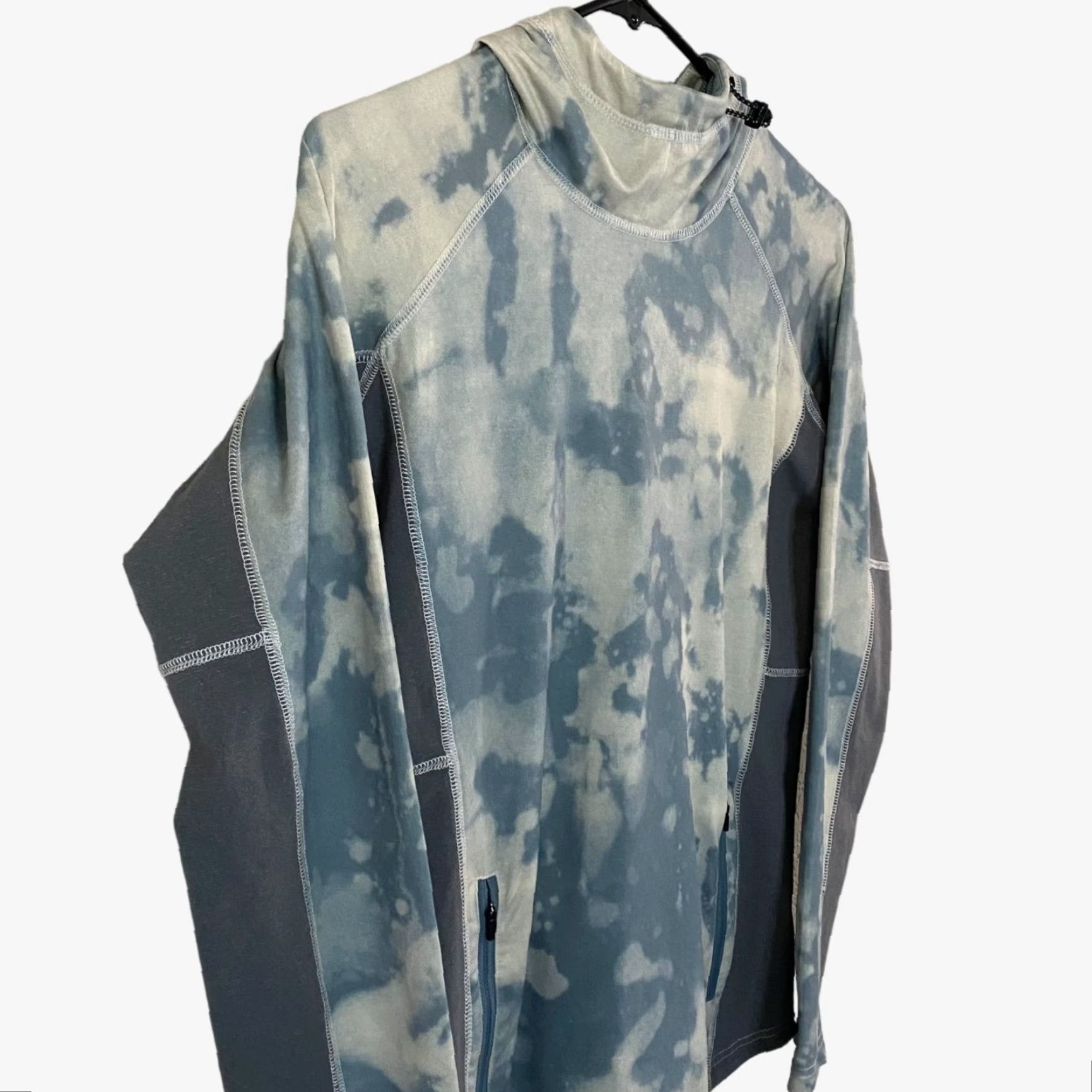 Burton VINTAGE Burton Dryride Snowboarding Hoodie Women Small Blue/White Tie-Dye Long-Sleeve Size S / US 4 / IT 40 - 4 Thumbnail