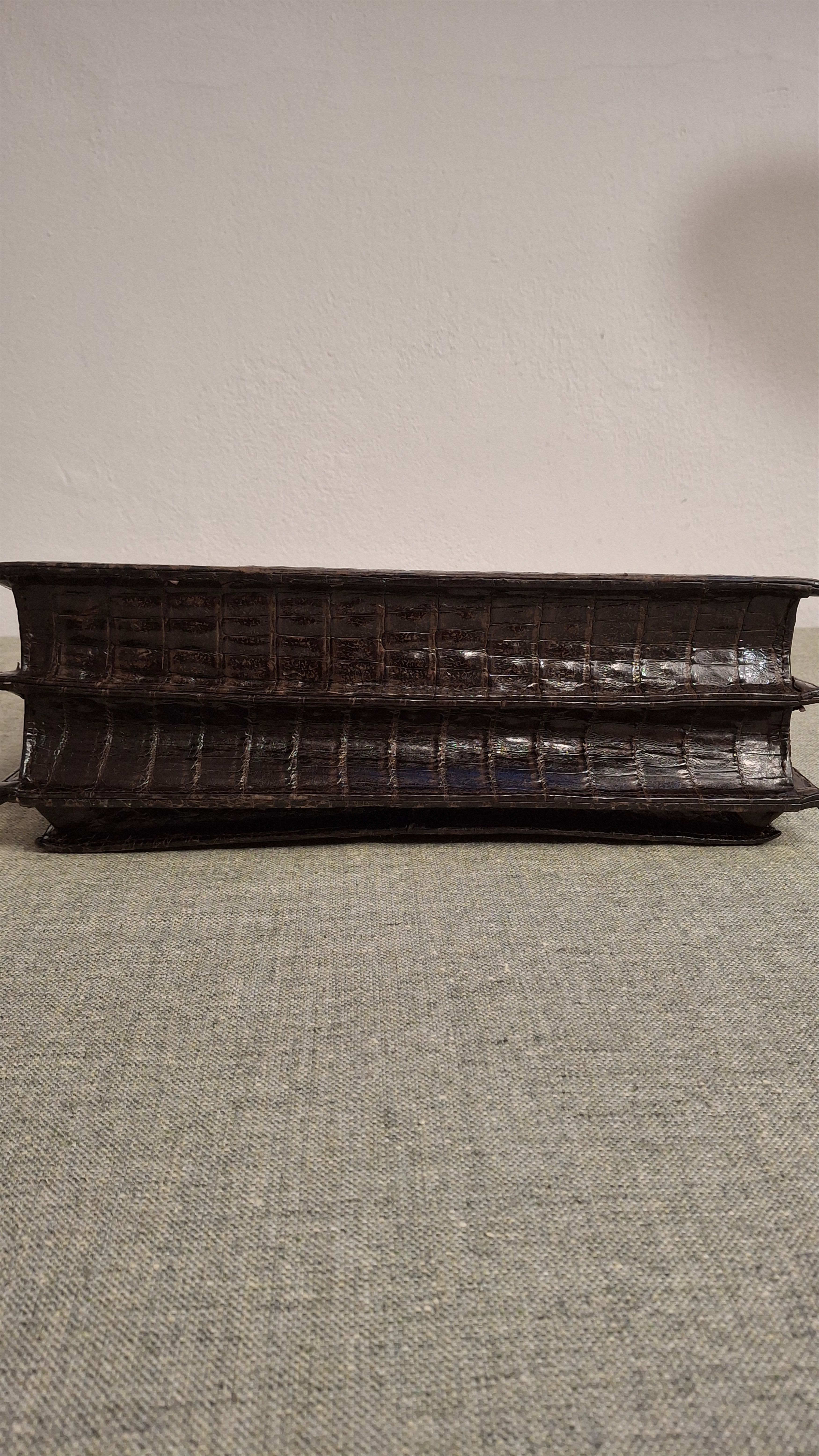 Vintage 1950s Genuine Crocodile Leather Structured Handbag Size ONE SIZE - 4 Thumbnail