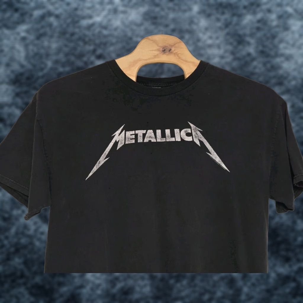 Vintage VINTAGE Metallica T-Shirt DISTRESSED Y2K FADED BLACK Crew Neck Short Sleeve size XL Men 90s Band Music Graphic Print T-Shirt Size US XL / EU 56 / 4 - 1 Thumbnail