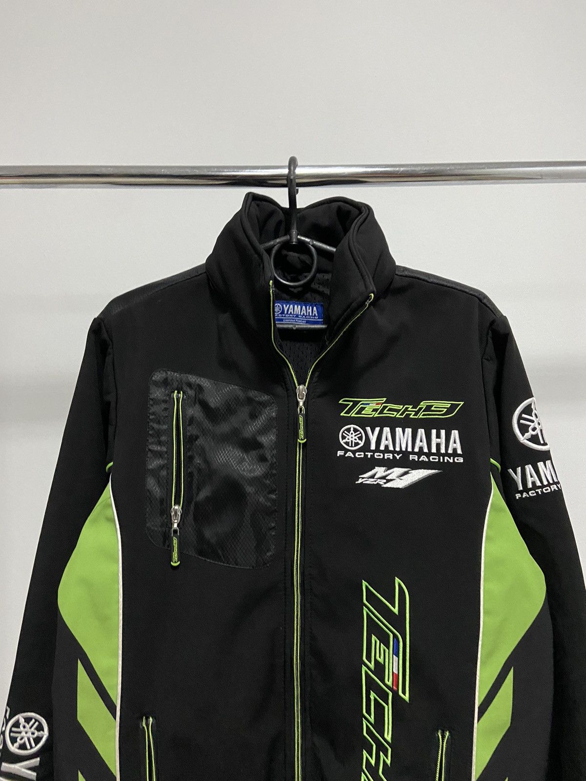 Vintage × Yamaha Yamaha Racing Tech3 Vintage jacket big logo soft shell hood Size US M / EU 48-50 / 2 - 3 Thumbnail