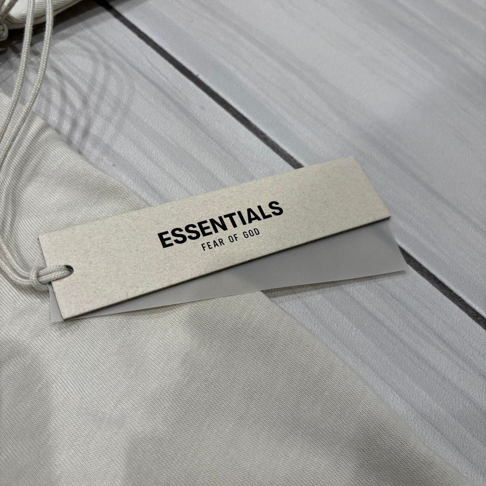 Essentials Fear of god Essentials Womens Tee Wheat Large Size L / US 10 / IT 46 - 4 Thumbnail