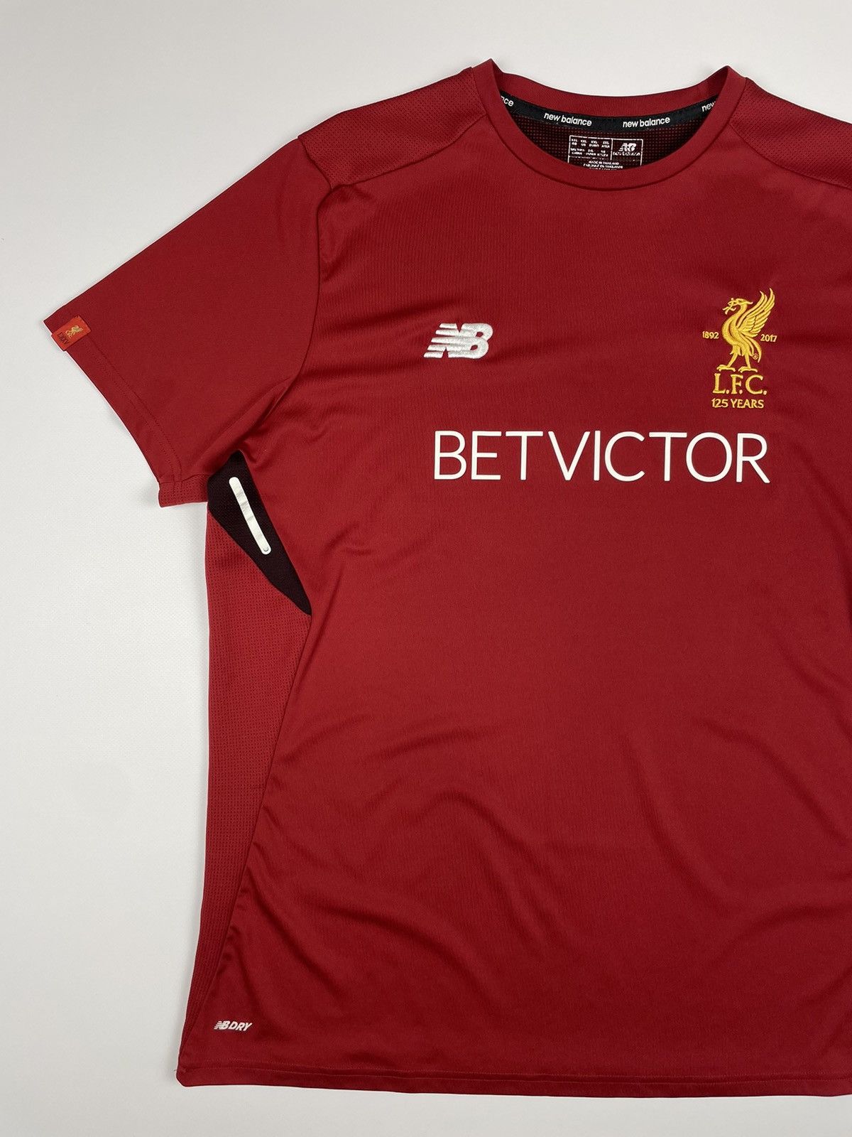 New Balance New balance Liverpool FC 17/18 Soccer Jersey Size US XXL / EU 58 / 5 - 3 Thumbnail