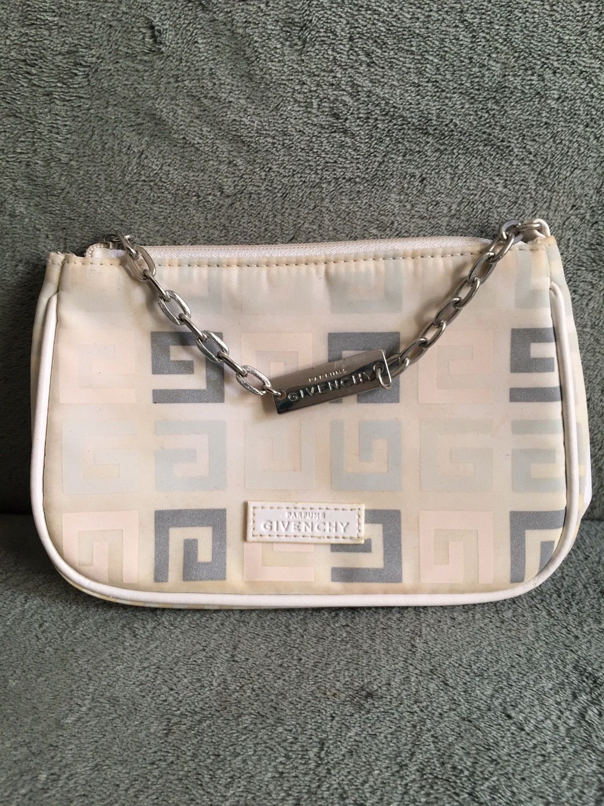 Givenchy Givenchy Pink Logo Monogram Clutch Pouch Bag Size ONE SIZE - 5 Thumbnail