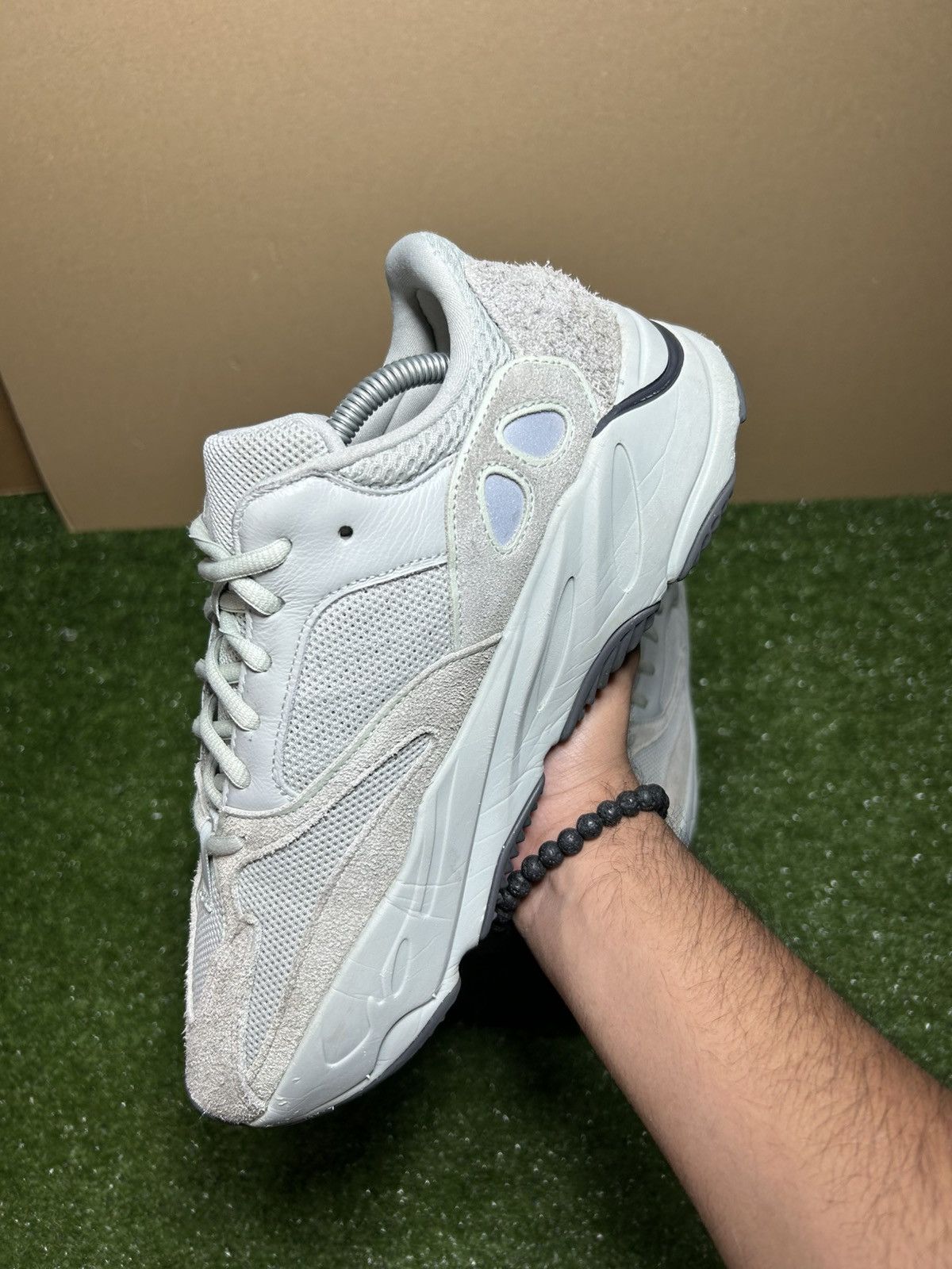 Yeezy Adidas yeezy boost 700 Salt Size US 10 / EU 43 - 7 Thumbnail