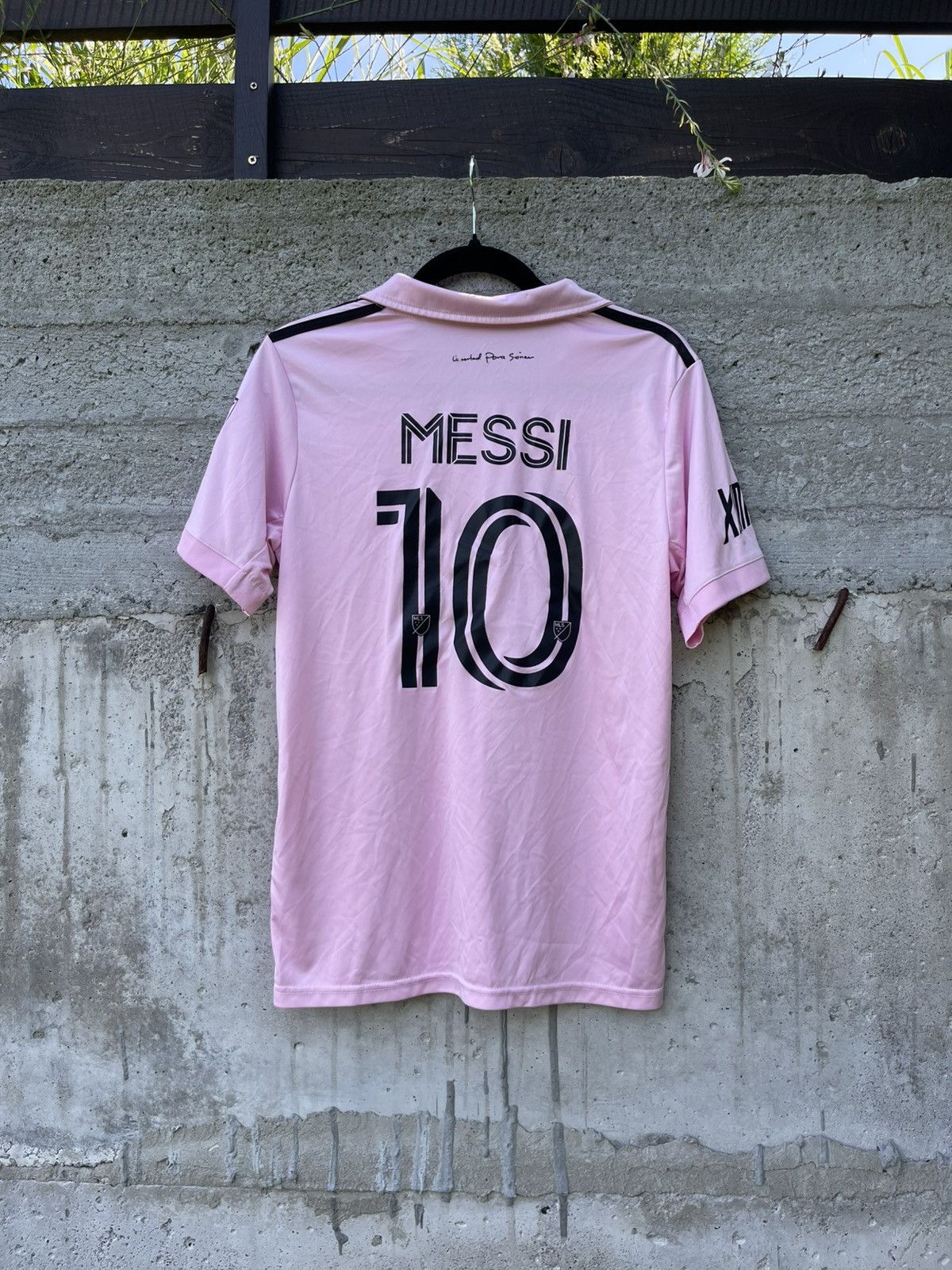 Nike Adidas Inter Miami Messi pink jersey Size US S / EU 44-46 / 1 - 1 Thumbnail