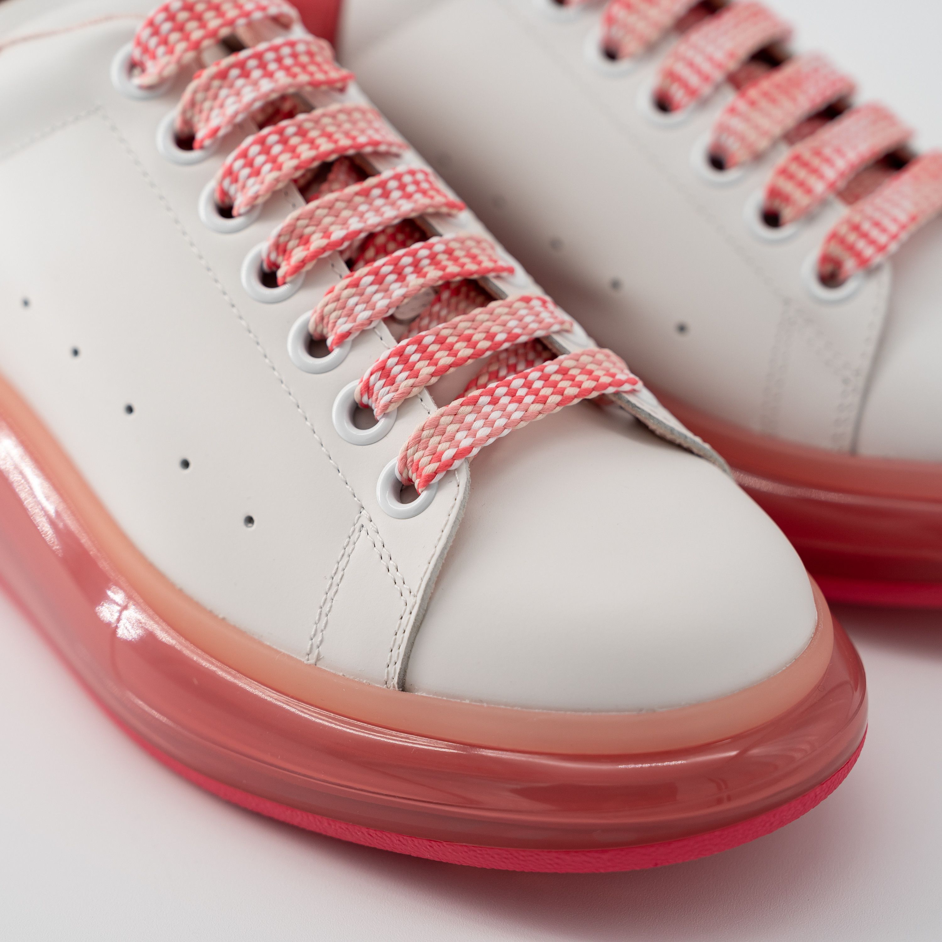 Alexander McQueen 10 Alexander McQueen Oversized Sneakers Red White Bubble Size US 10 / IT 40 - 6 Thumbnail