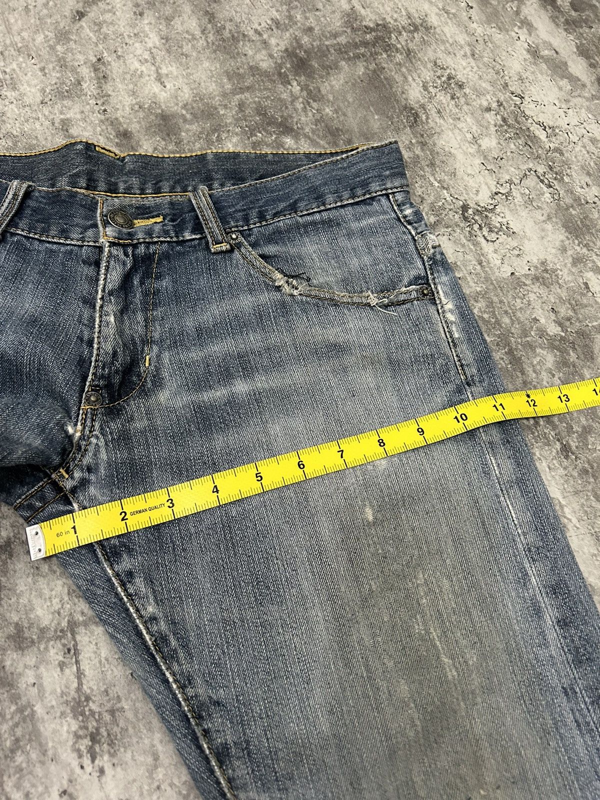 Beams Plus × Japanese Brand Beams Japan Faded Wash Distressed Jeans Size US 31 - 20 Thumbnail
