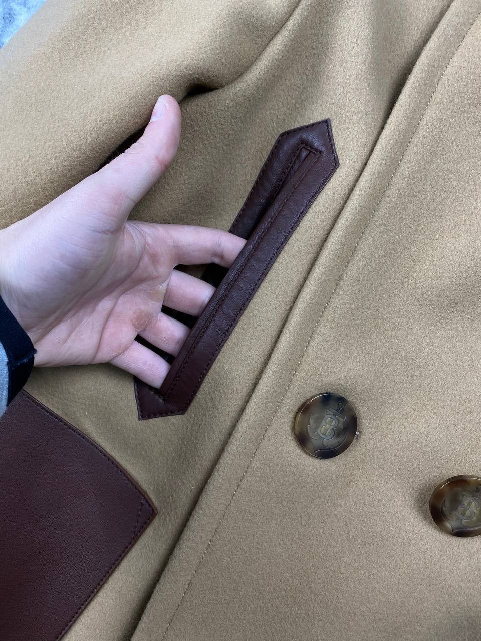 Burberry Burberry Camel Wool Coat Women Size 8 Beige Size M / US 6-8 / IT 42-44 - 2 Thumbnail