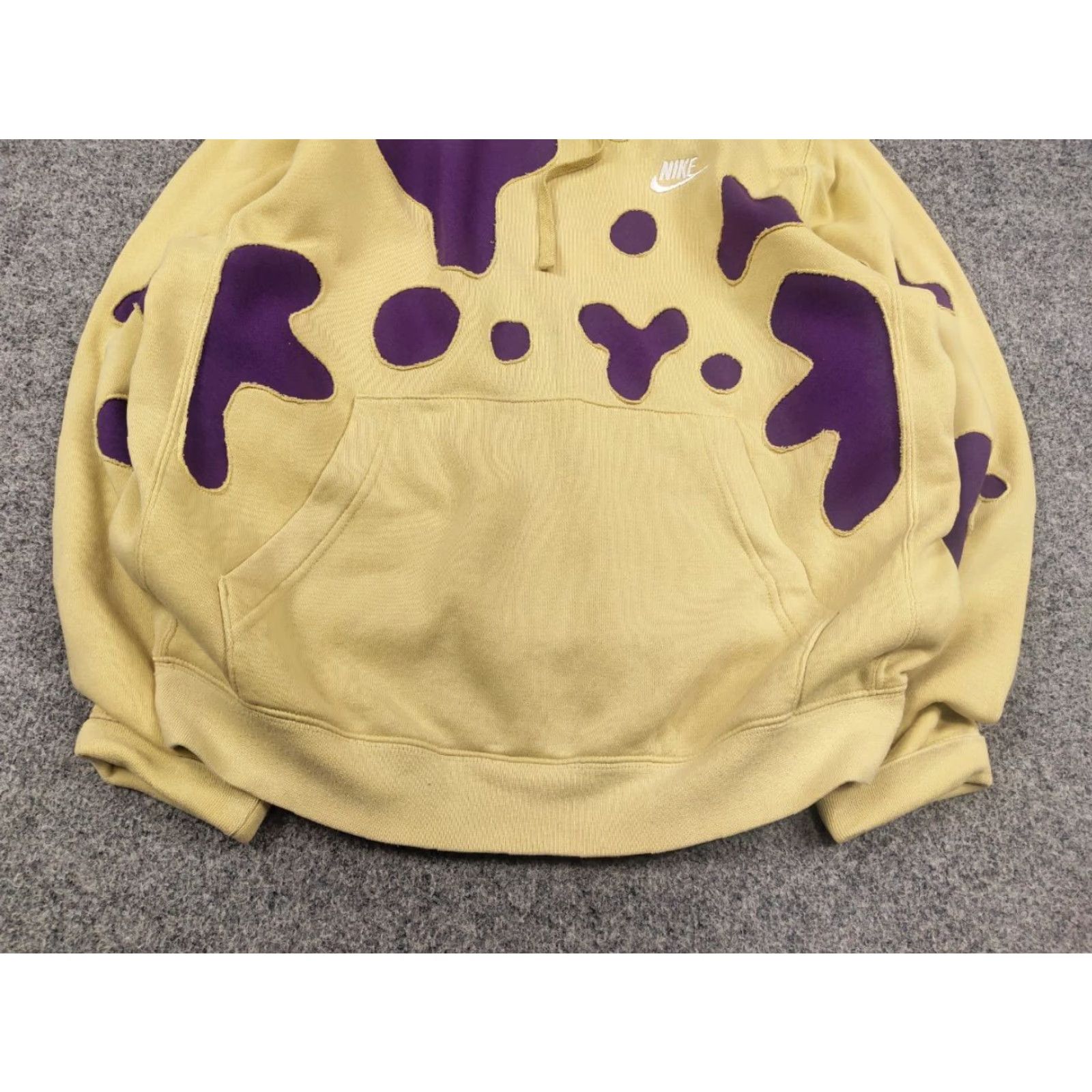 Nike Nike Hoodie Mens XS Yellow Vintage Skeleton Logo Y2K Style 90s Sports Pullover Crew Neck, Heavyweight Cotton Fleece Size US S / EU 44-46 / 1 - 5 Thumbnail