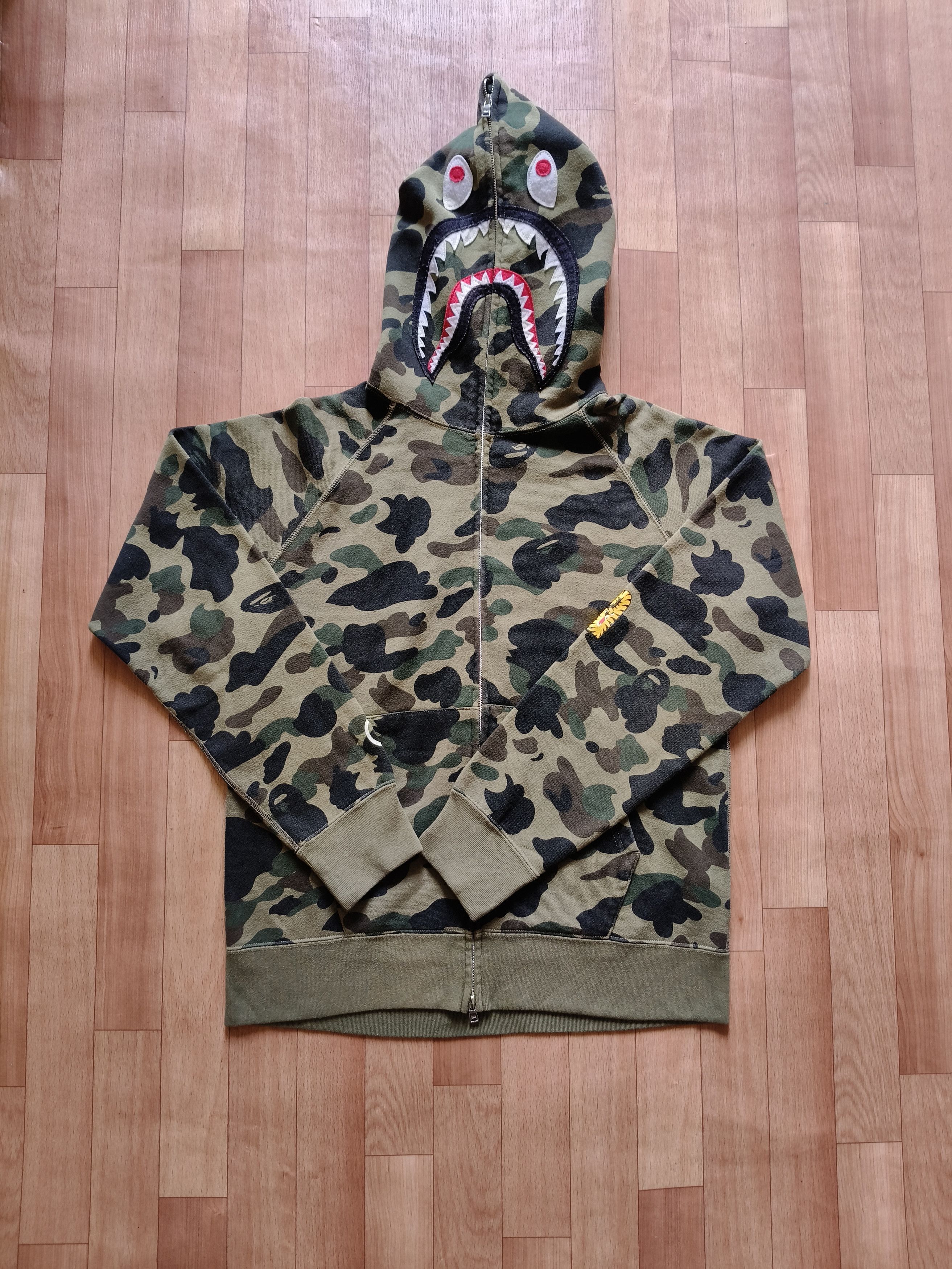 Bape Bape 1st camo shark hoodie Size US L / EU 52-54 / 3 - 1 Thumbnail