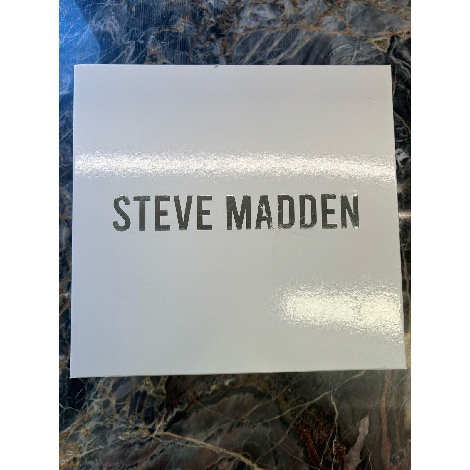 Steve Madden Steve Madden burgundy, hat and beanie set Size ONE SIZE - 2 Thumbnail